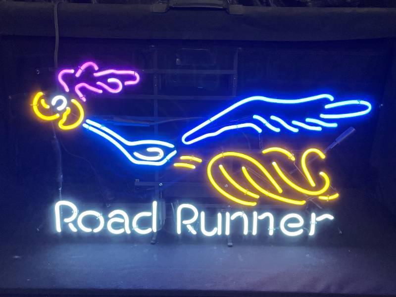 Chrysler Road Runner Beep Beep Plymouth Car Garage Neon Sign Light