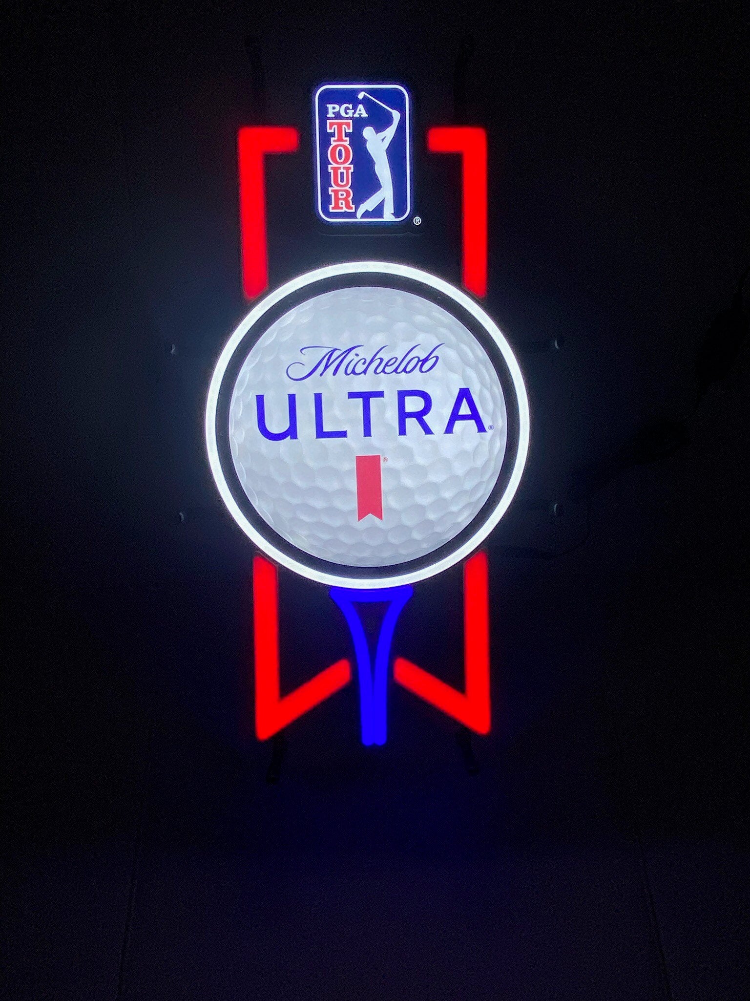 29 1/2 x selling 23 1/2 Michelob ultra PGA tour wall hanging with golf balls rare collec